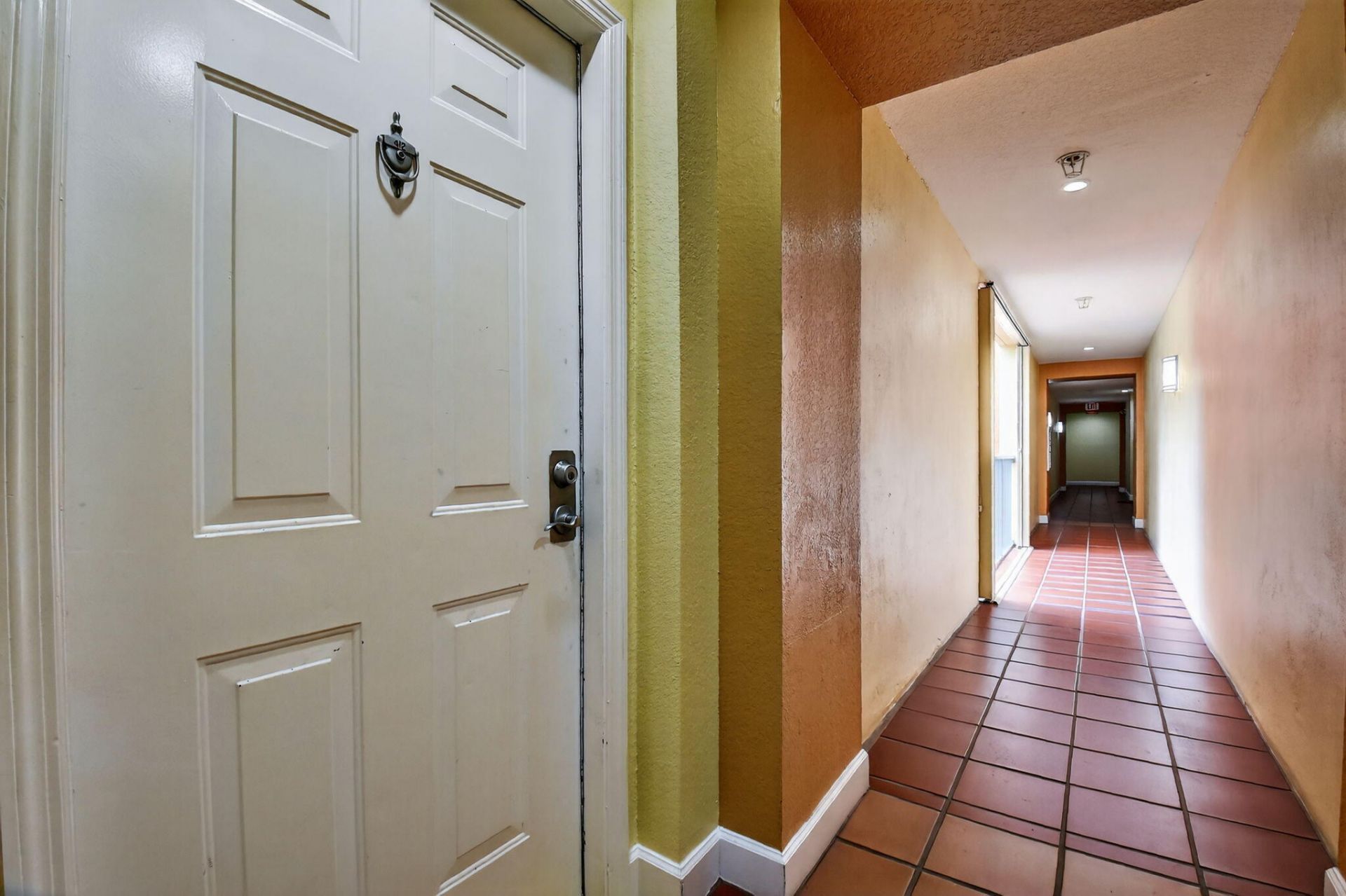 630 S Sapodilla Avenue, Unit 412, West Palm Beach, FL 33401 Photo