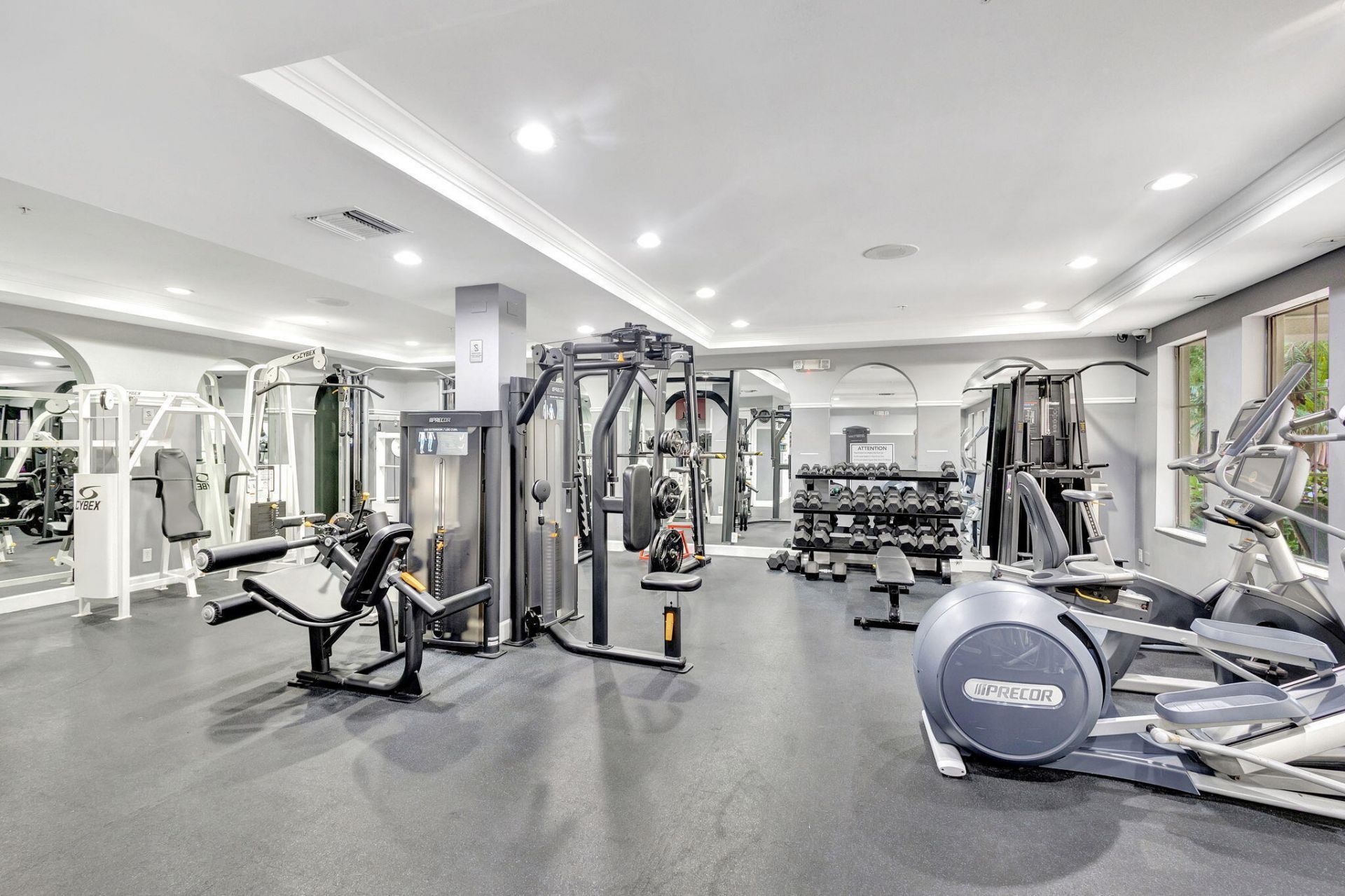 630 S Sapodilla Avenue, Unit 412, West Palm Beach, FL 33401 Photo