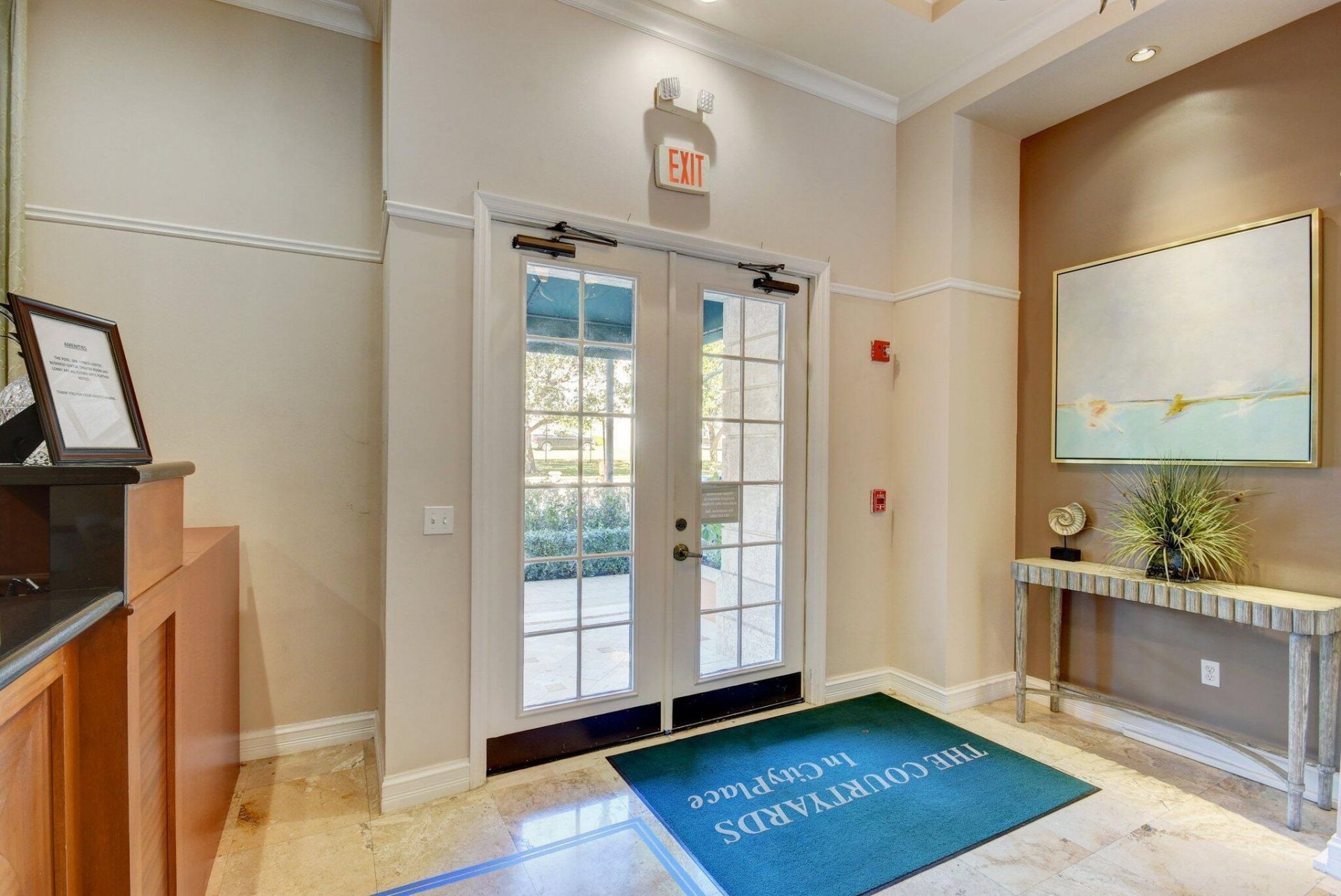 630 S Sapodilla Avenue, Unit 412, West Palm Beach, FL 33401 Photo