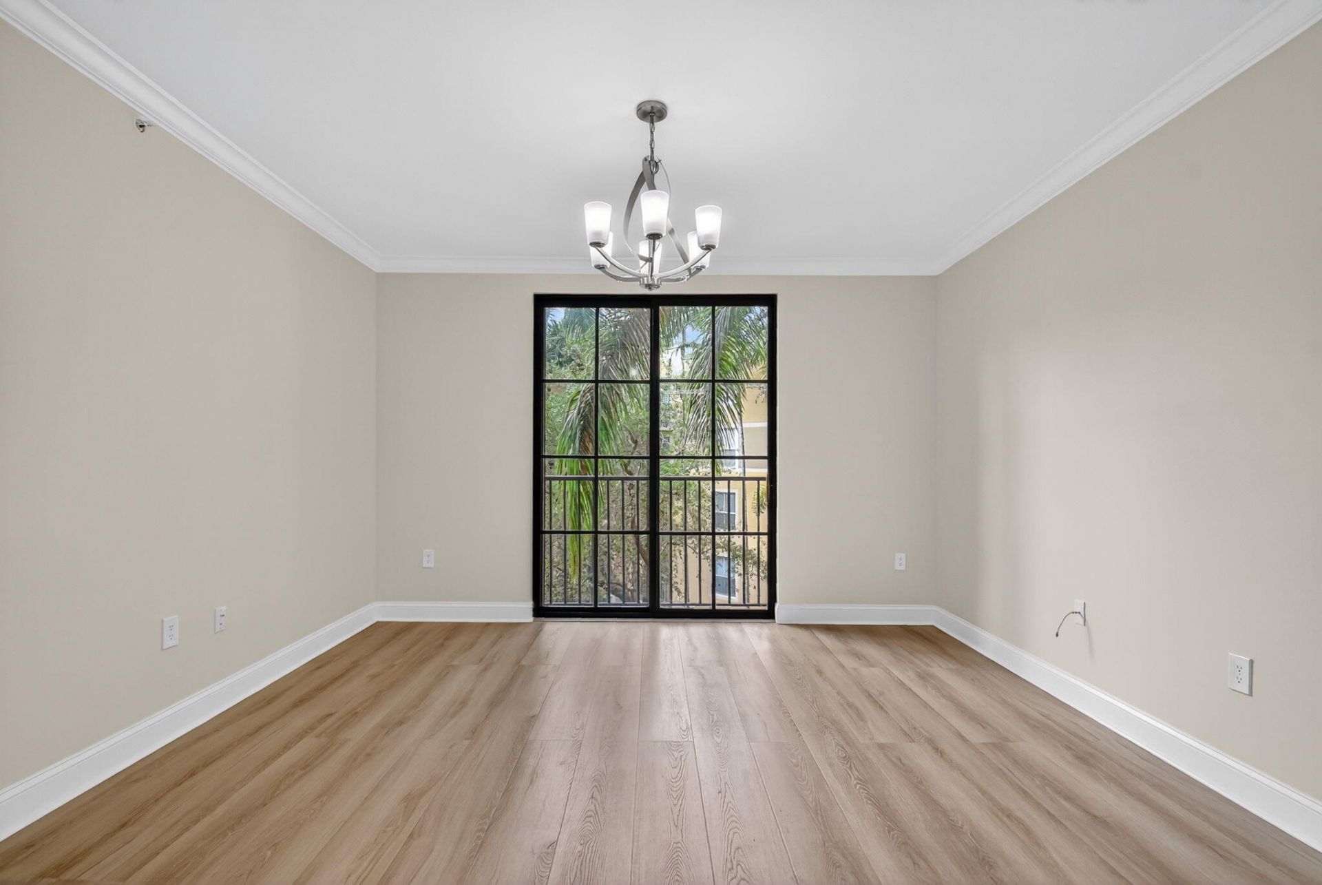 630 S Sapodilla Avenue, Unit 412, West Palm Beach, FL 33401 Photo