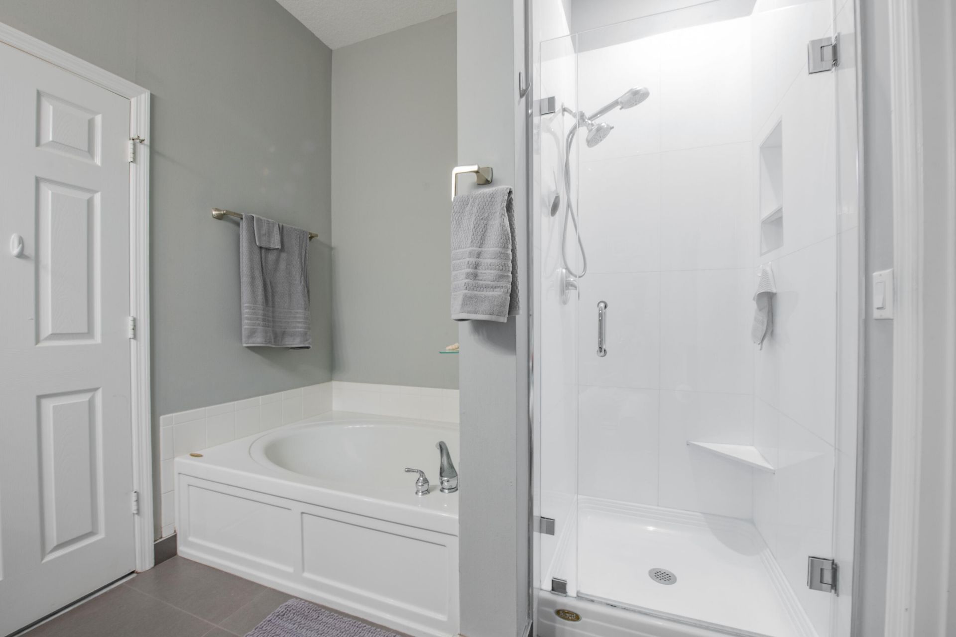 4931 Bonsai Circle, Unit 211, Palm Beach Gardens, FL 33418 Photo