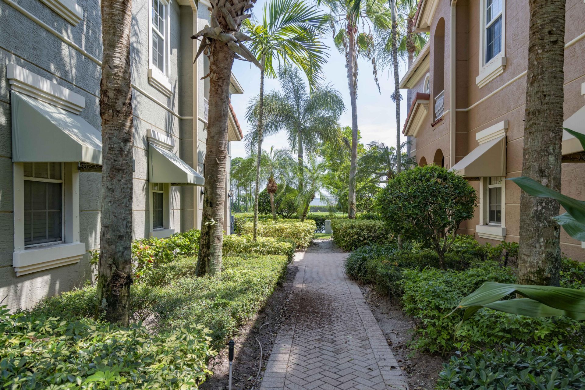 4931 Bonsai Circle, Unit 211, Palm Beach Gardens, FL 33418 Photo