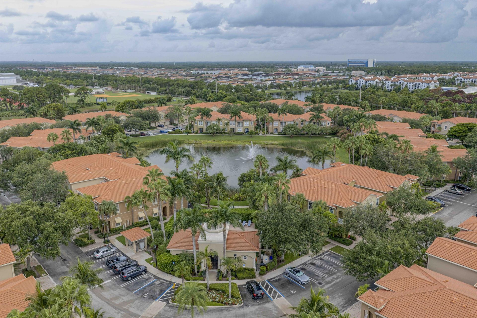 4931 Bonsai Circle, Unit 211, Palm Beach Gardens, FL 33418 Photo