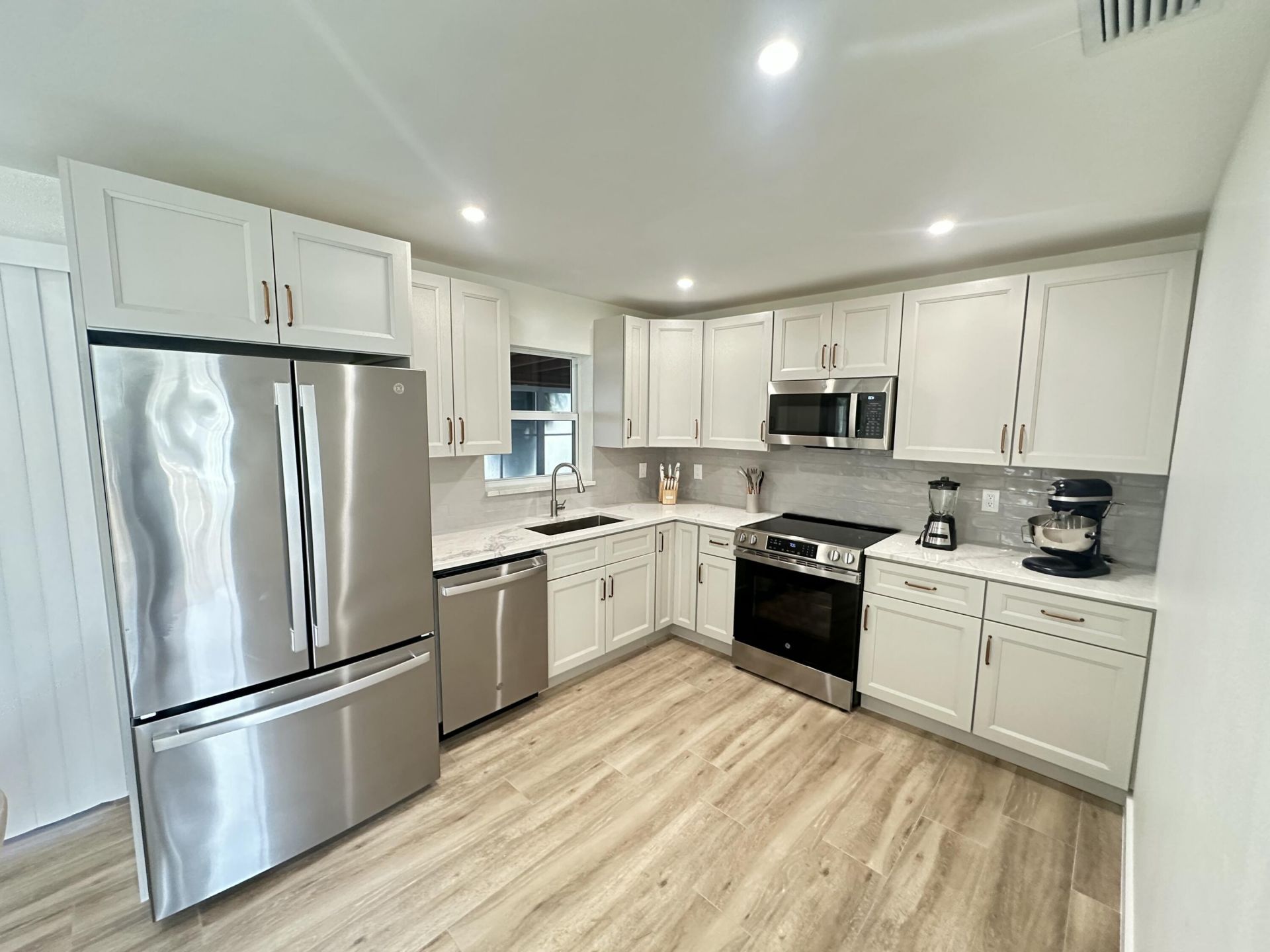 908 Lighthouse Drive, North Palm Beach, FL 33408 Photo
