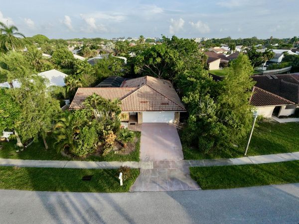 7160 NW 4TH Avenue, Boca Raton, FL 33487