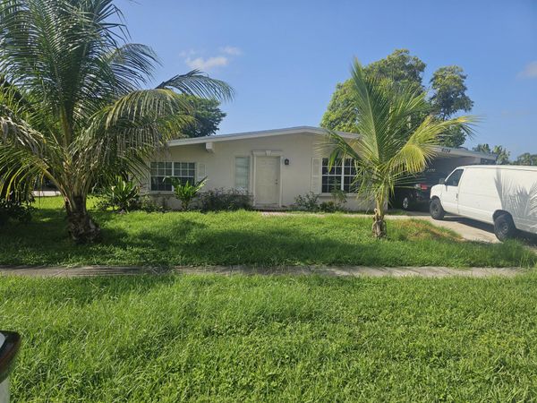 6134 HOGAN CREEK Road, Margate, FL 33063