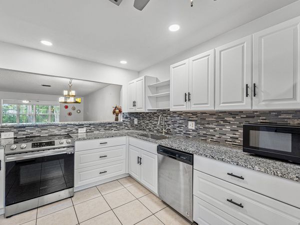 2638 GATELY Drive E, Unit 125, West Palm Beach, FL 33415