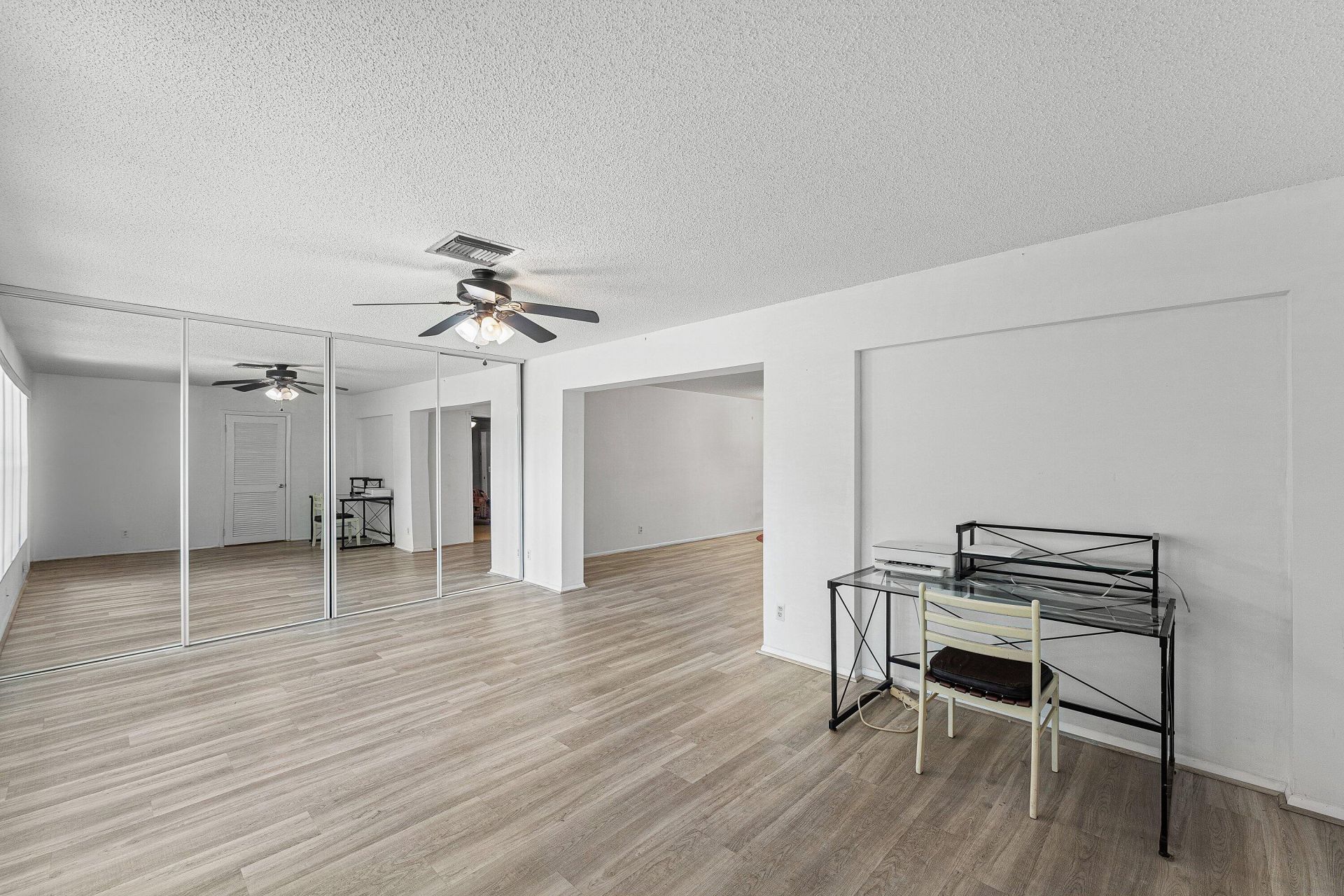 2638 Gately Drive E, Unit 125, West Palm Beach, FL 33415 Photo
