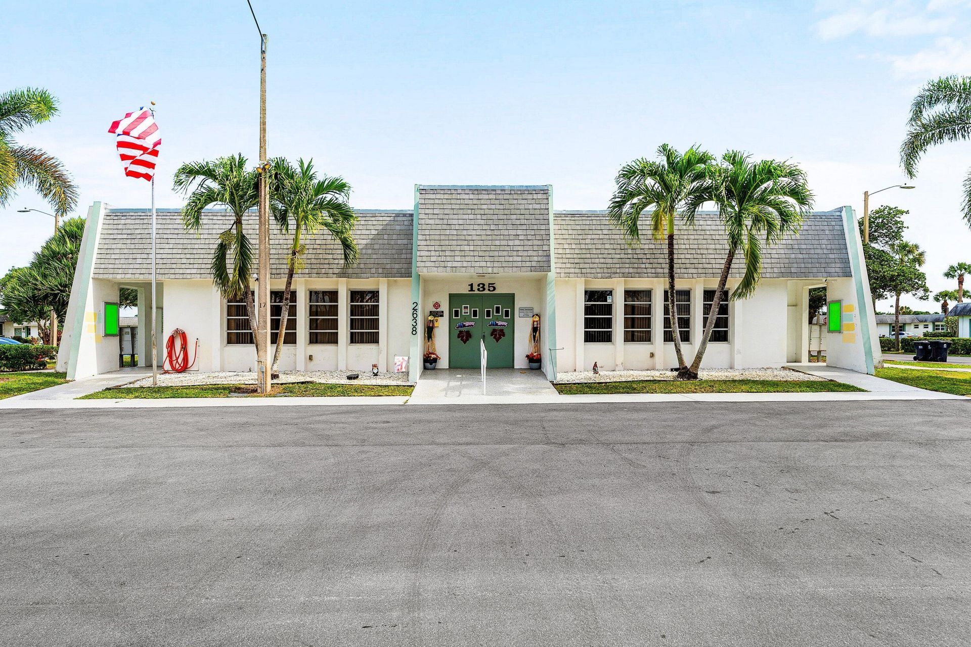 2638 Gately Drive E, Unit 125, West Palm Beach, FL 33415 Photo