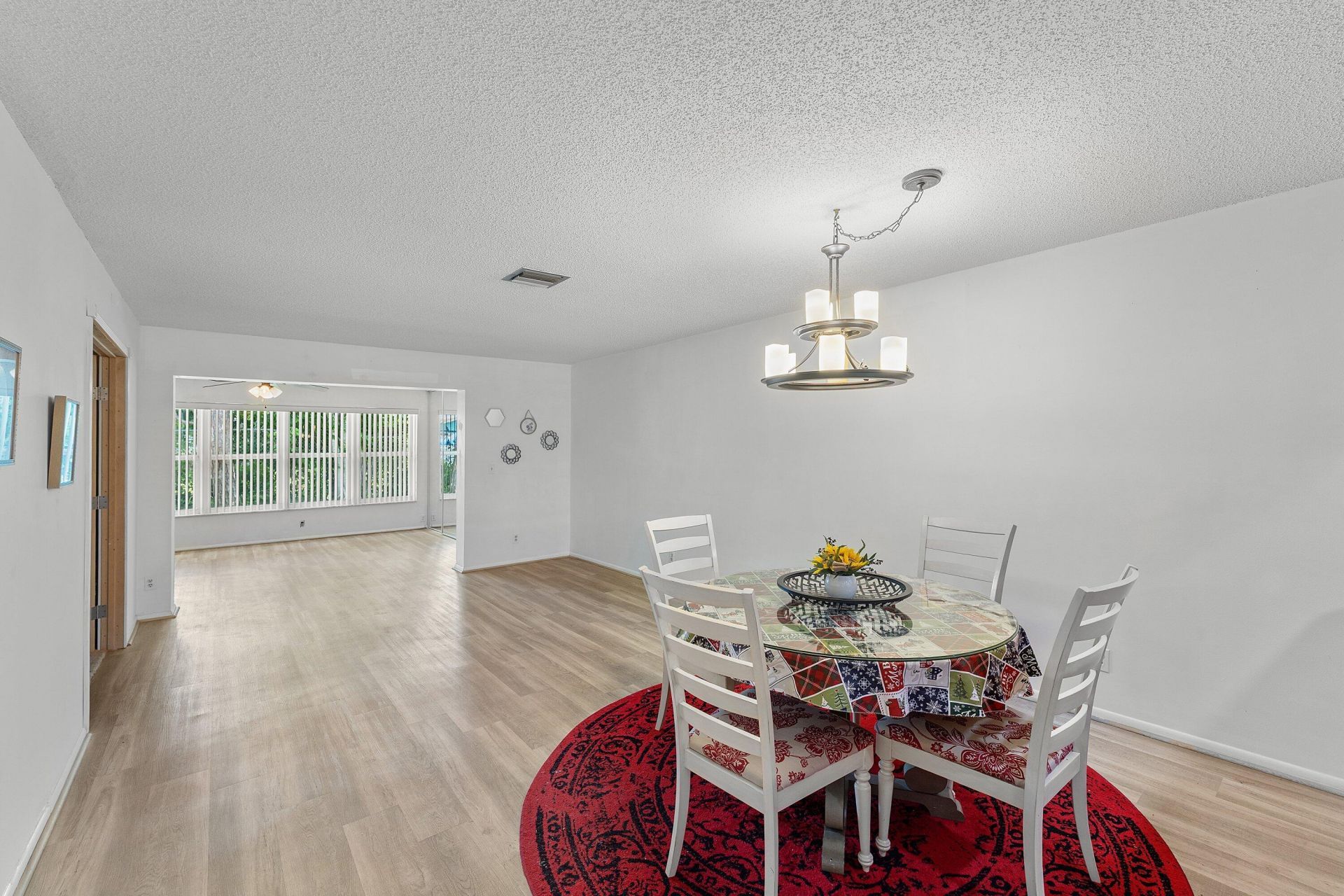 2638 Gately Drive E, Unit 125, West Palm Beach, FL 33415 Photo