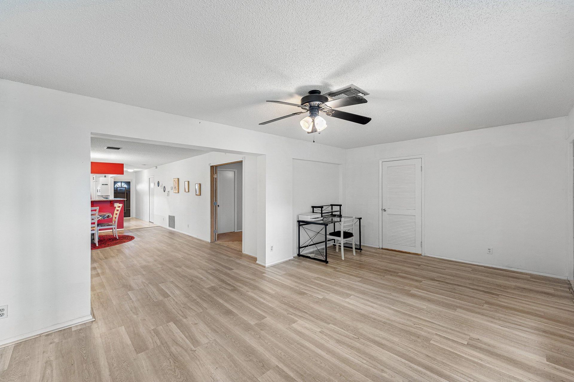 2638 Gately Drive E, Unit 125, West Palm Beach, FL 33415 Photo