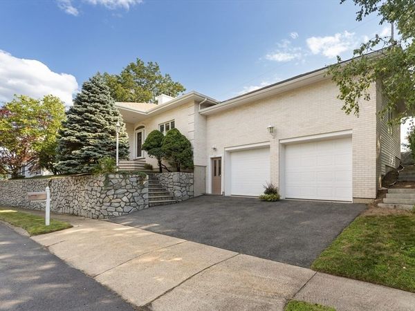 66 Nells Pond Road, Lynn, MA 01904