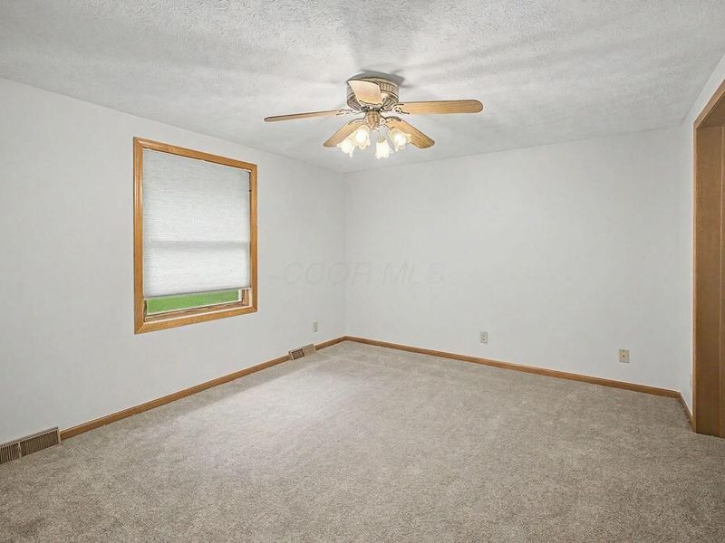 589 Floral Valley Drive W, Howard, OH 43028 Photo 19