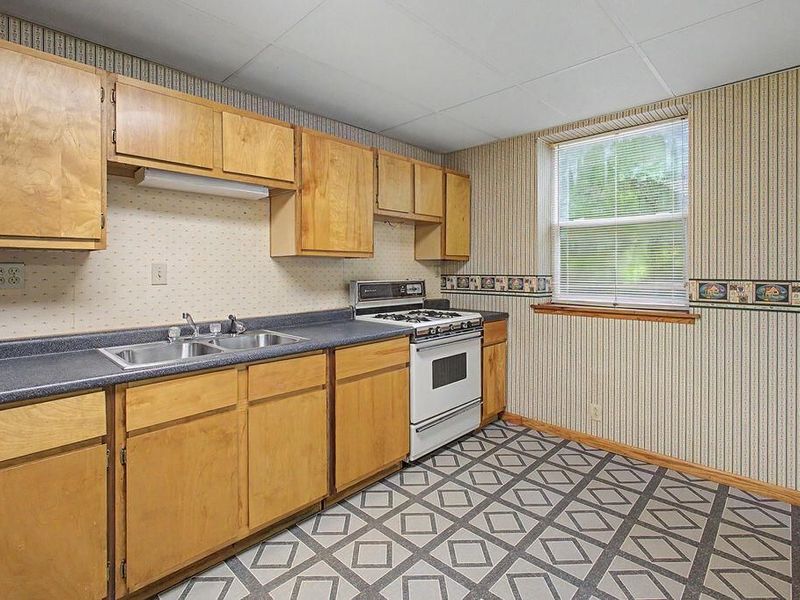 589 Floral Valley Drive W, Howard, OH 43028 Photo 44