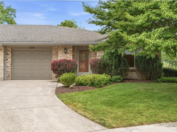1327 Quail Bend Circle, Kettering, OH 45429