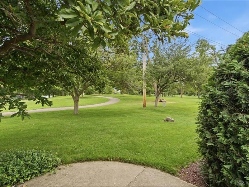1327 Quail Bend Circle, Kettering, OH 45429 Photo 28