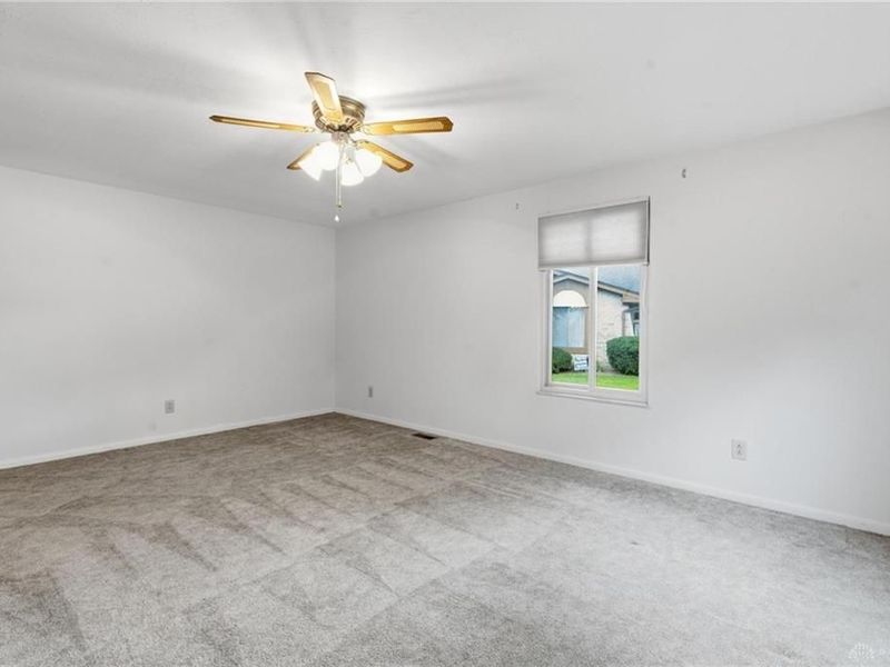 1327 Quail Bend Circle, Kettering, OH 45429 Photo 5