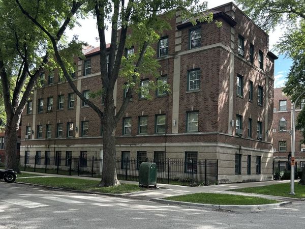 1818 W Chase Avenue , Unit 2, Chicago, IL 60626