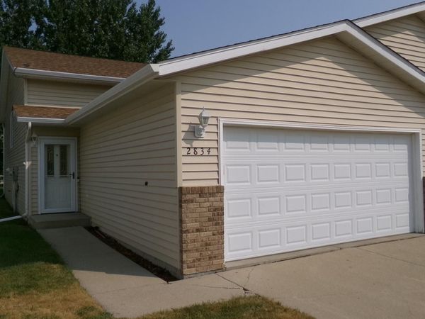 2834 Dakota Park Circle S, Fargo, ND 58104