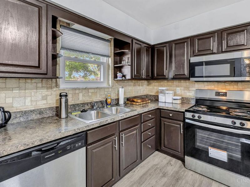 6404 Tylersville Road, West Chester, OH 45069 Photo 10