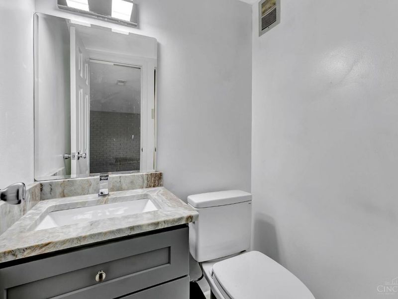 6404 Tylersville Road, West Chester, OH 45069 Photo 26