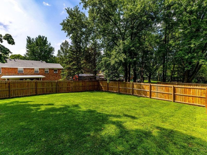 6404 Tylersville Road, West Chester, OH 45069 Photo 4