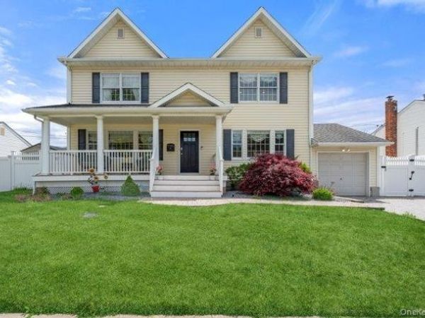 47 Syosset , Syosset, NY 11791