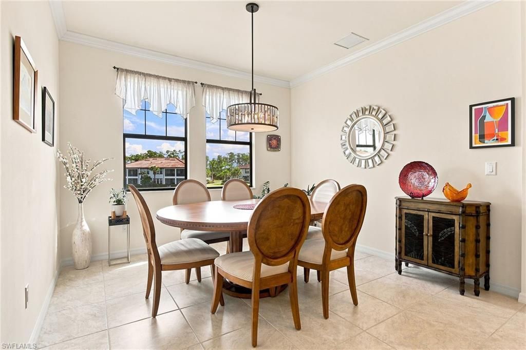 15157 Palmer Lake Cir, Unit 202, Naples, FL 34109 Photo