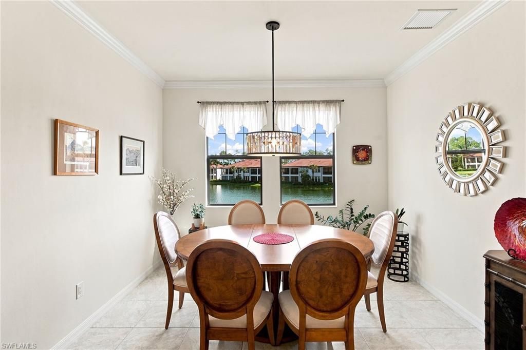 15157 Palmer Lake Cir, Unit 202, Naples, FL 34109 Photo