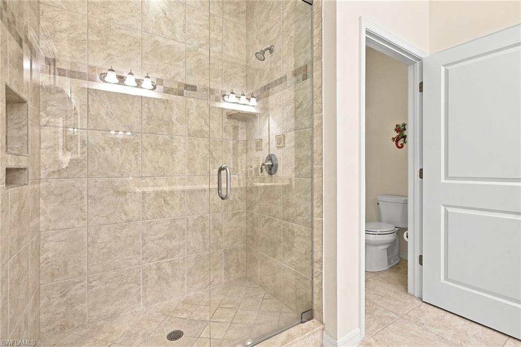 15157 Palmer Lake Cir, Unit 202, Naples, FL 34109 Photo