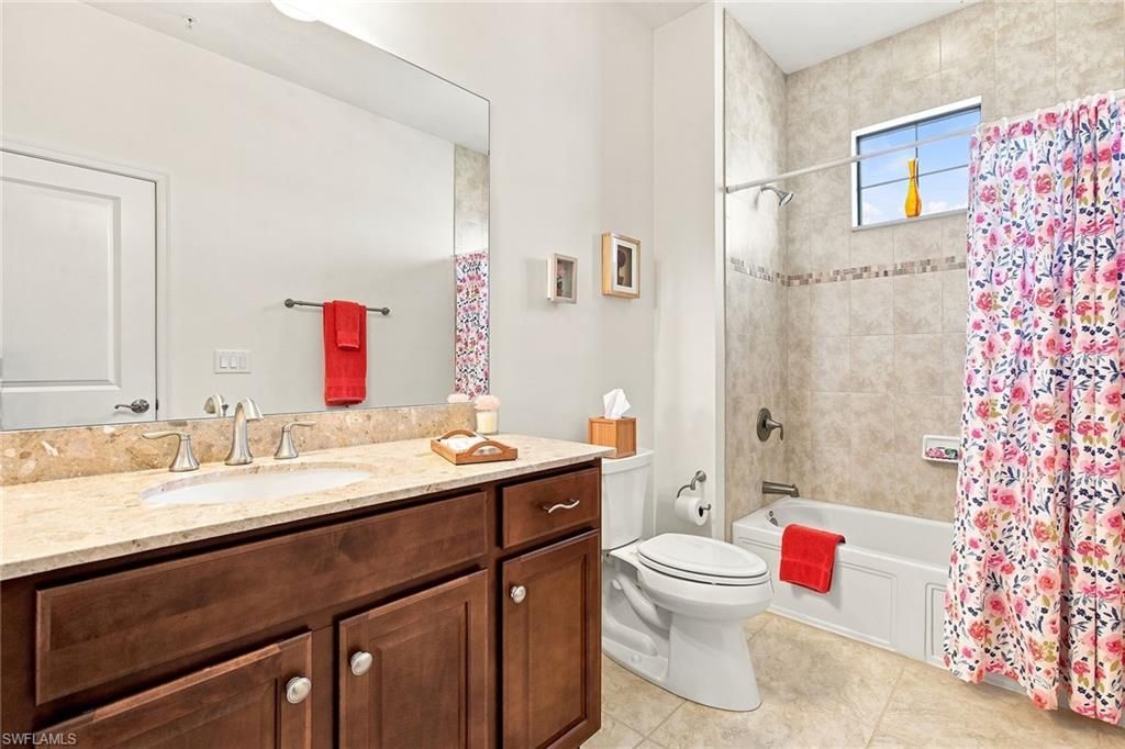 15157 Palmer Lake Cir, Unit 202, Naples, FL 34109 Photo