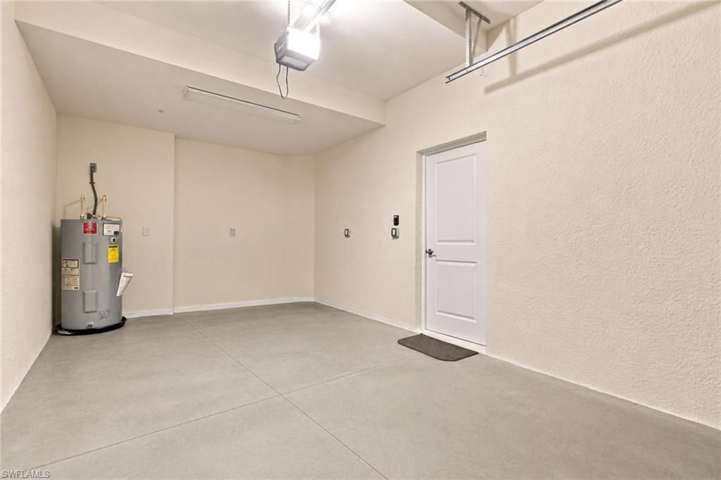15157 Palmer Lake Cir, Unit 202, Naples, FL 34109 Photo