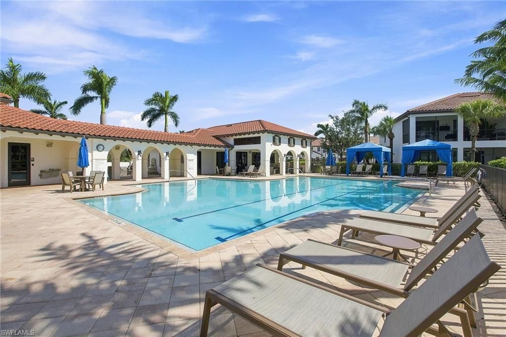 15157 Palmer Lake Cir, Unit 202, Naples, FL 34109 Photo