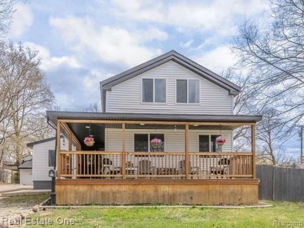 515 S Michigan Avenue , Howell, Mi 48843