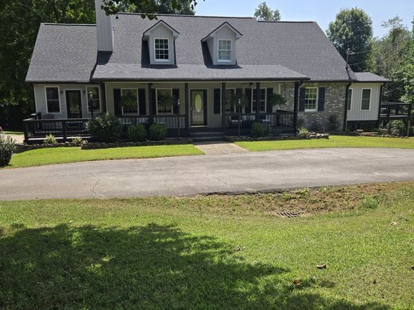 1032 Trainer Ave , Burns, TN 37029