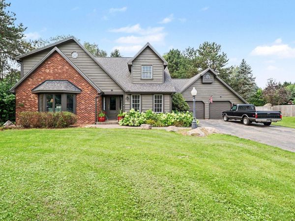 129 Minges Hills Drive, Battle Creek, MI 49015
