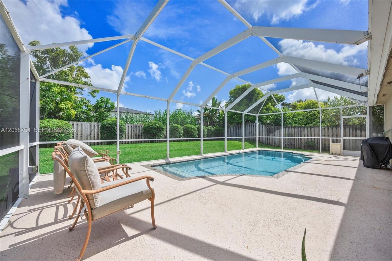 2835 SE 4th Pl , Homestead, FL 33033 Photo