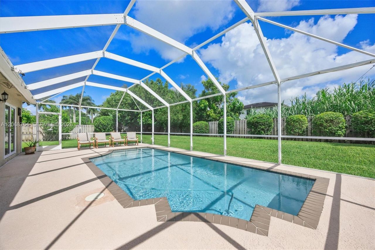 2835 SE 4th Pl , Homestead, FL 33033 Photo