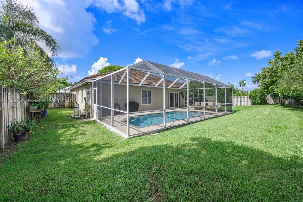 2835 SE 4th Pl , Homestead, FL 33033 Photo