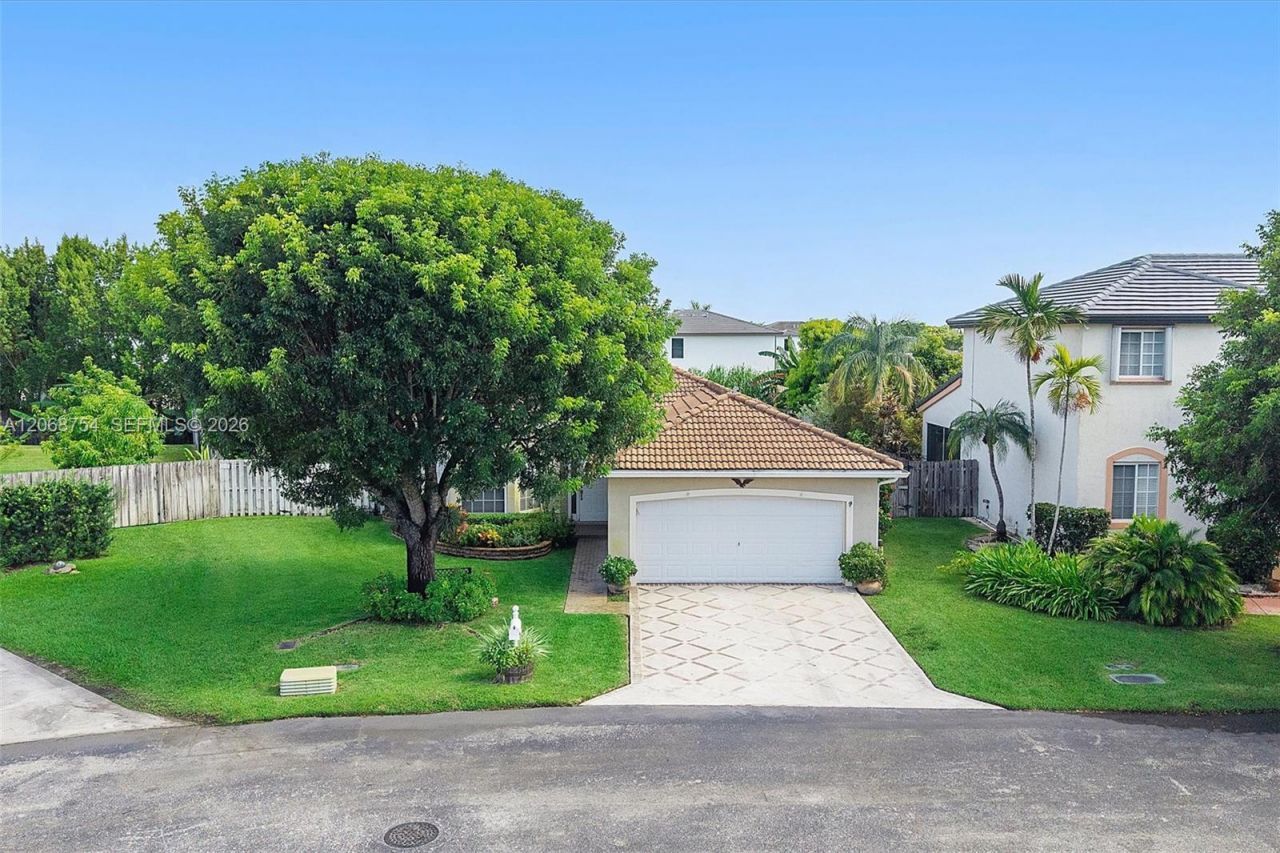 2835 SE 4th Pl , Homestead, FL 33033 Photo