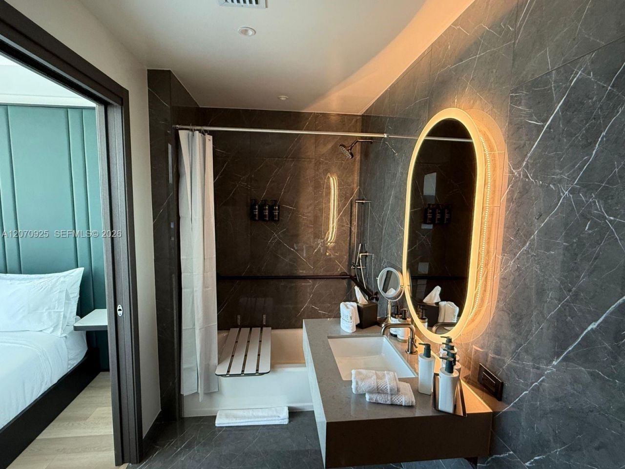 20 NE 11 Street , Unit 3605, Miami, FL 33132 Photo
