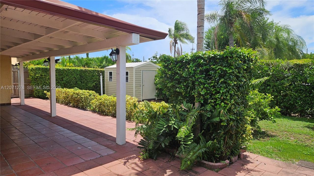 7142 SW 103rd Ct Cir, Miami, FL 33173 Photo