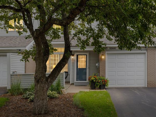 534 Lovell Avenue , Unit 6, Roseville, MN 55113