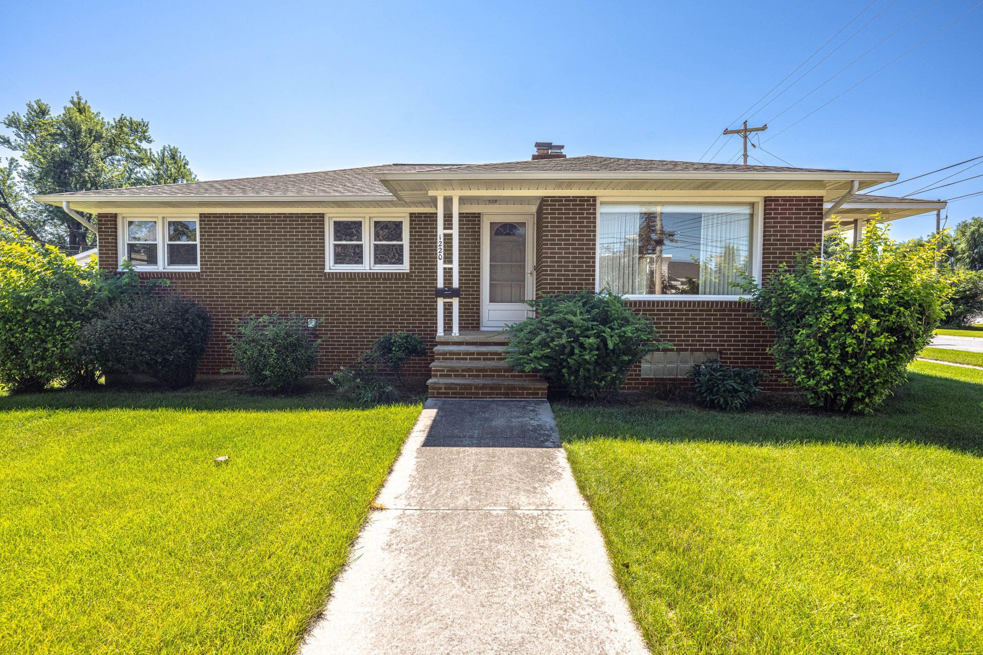 1220 W Washington Avenue, Alpena, MI 49707 Main Photo