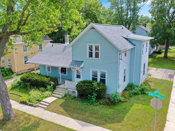 425 W WINNEBAGO STREET, Appleton, WI 54911