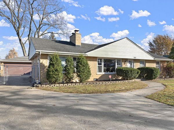 9007 Ridgeland Avenue , Oak Lawn, IL 60453