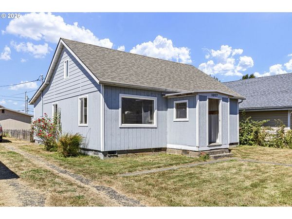 1057 GREENWOOD AVE, Reedsport, OR 97467