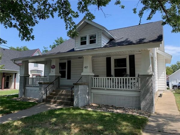 417 N John Wayne Drive, Winterset, IA 50273