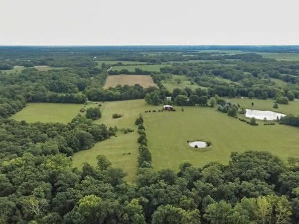 Monroe Road 956 , Paris, MO 65275