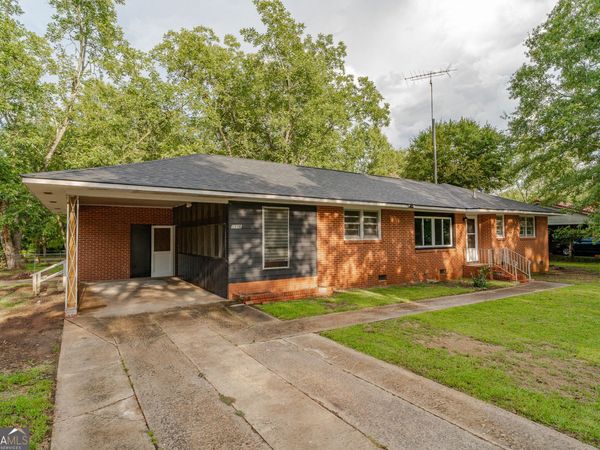 1106 Knoxville Street, Fort Valley, GA 31030